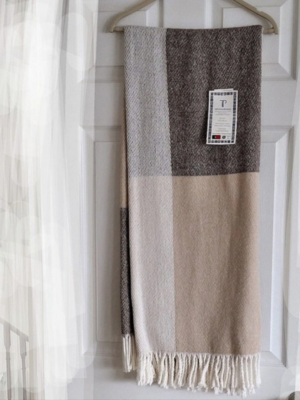 Têxteis Penedo Oversized Jacquard Throw Blanket Brown & Cream